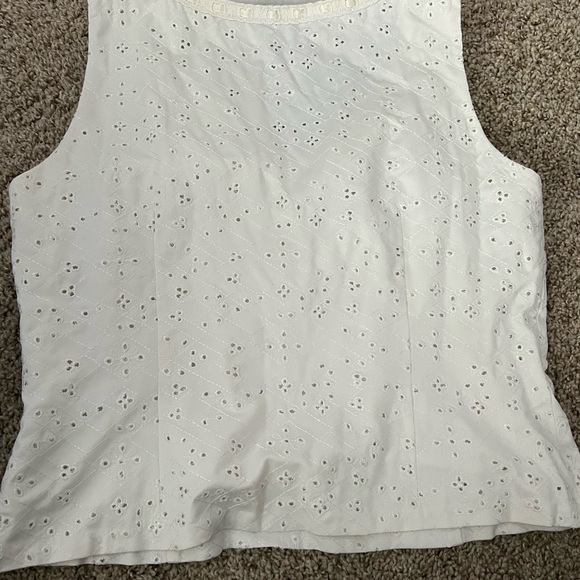 🎉Host Pick 🎉 TAHARI Ladies Linen Top - Picture 3 of 3